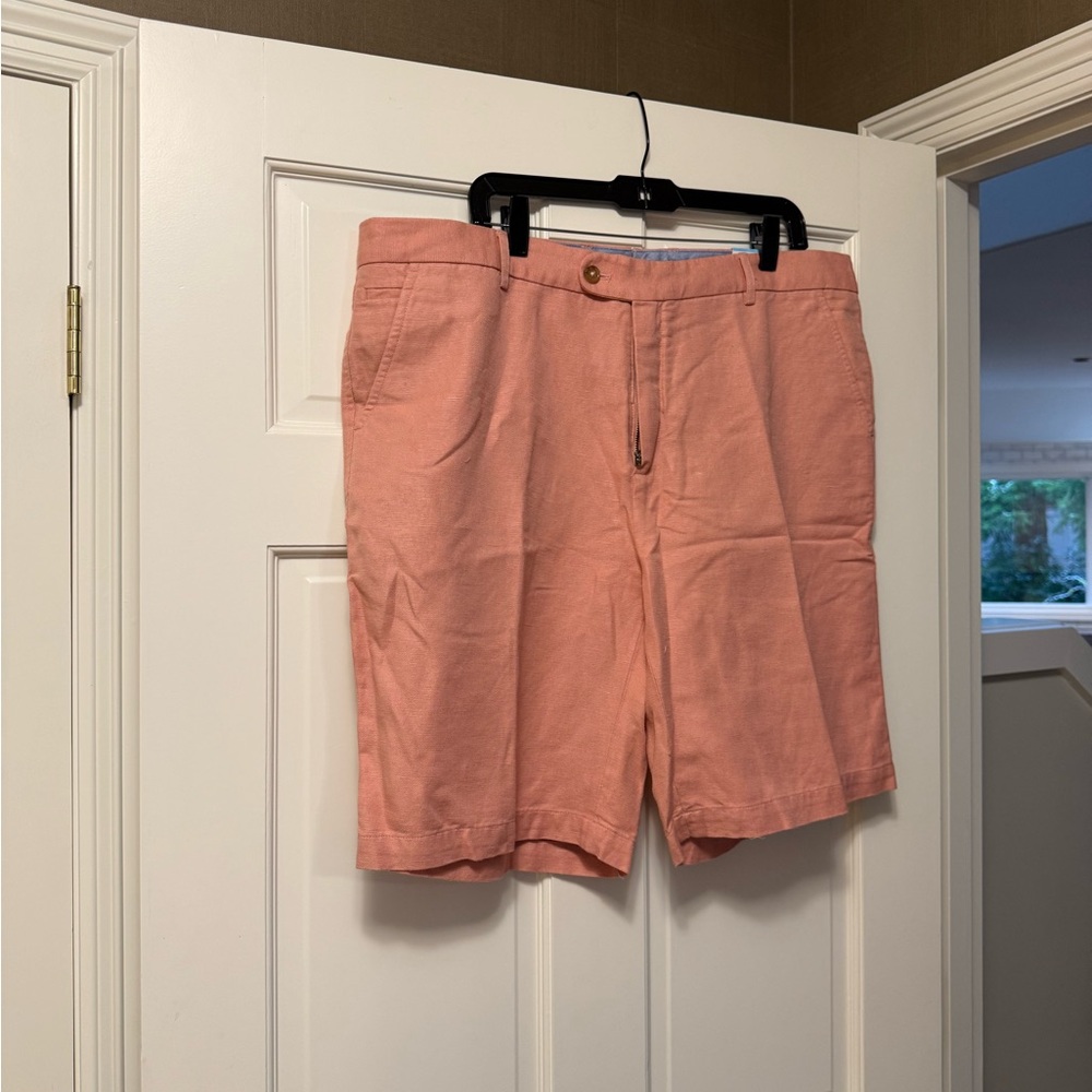 J McLaughlin Oliver short size 40 NWT